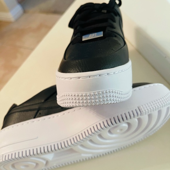 Women air force - Picture 3 of 4